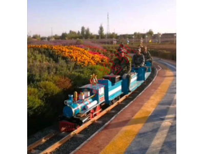 國慶小長假，坐著觀光小火車去旅行吧