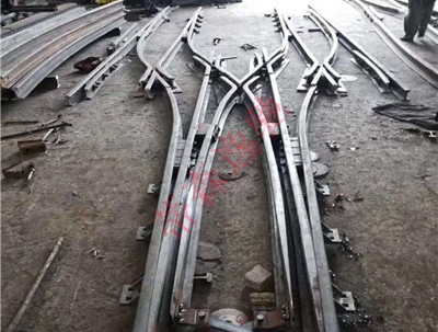 軌道小火車中常用的道岔是哪幾種-蒂森鐵路機車